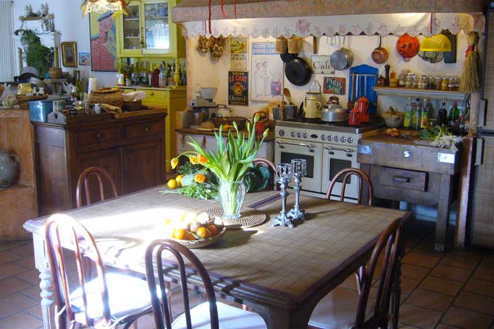 The kitchen with vintage furnitures